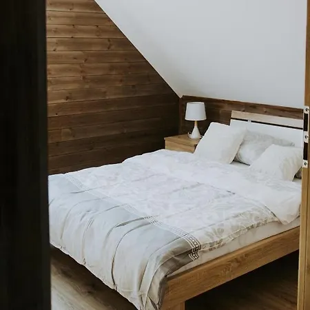 Bobrowe Zacisze - Letniskowe * Zarnowska