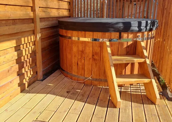 Bobrowe Zacisze - Letniskowe * Zarnowska